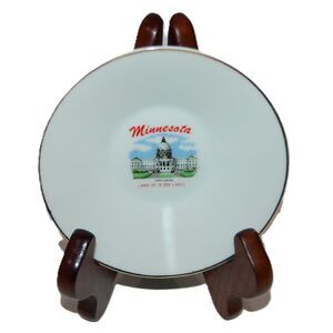VINTAGE MINNESOTA STATE CAPITAL SOUVENIR PLATE GOLD TRIM 10,000 LAKES DISH 4.25"
